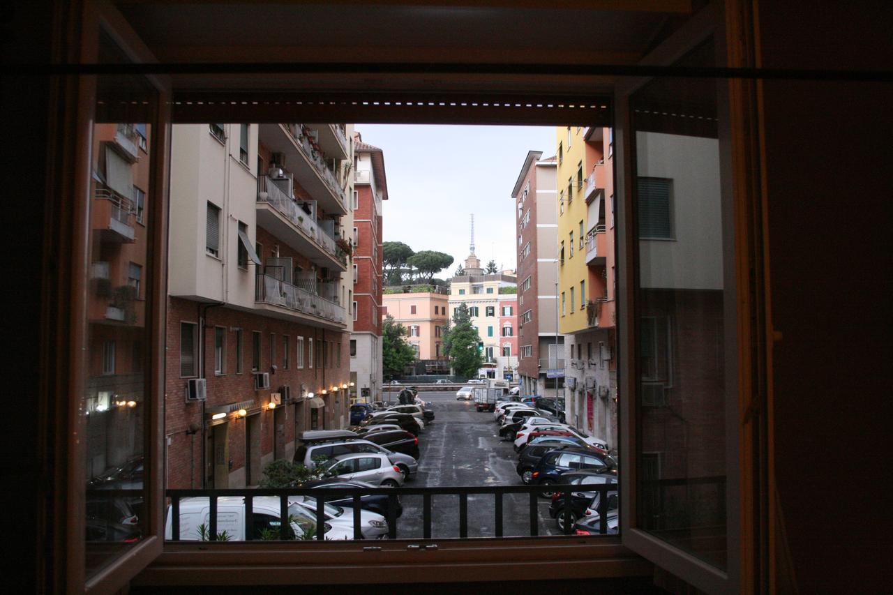 Bed and Breakfast La Casa Di Giulia A San Pietro Roma Esterno foto